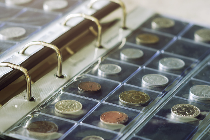 Can XRF Technology Produce Accurate Analysis on a Coin in a Holder? -  Analyzing Metals